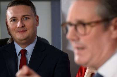 Storbritannias tidligere helseminister vil utfordre Starmer om ledervervet i Labour