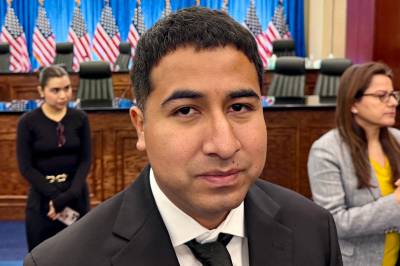 Ekssoldaten så sin far bli slått av Ice: – Jeg følte meg litt forrådt.