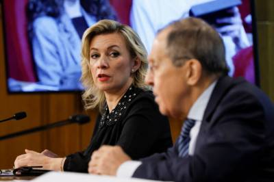 Zakharova håner Vesten: – Til latter for hele verden