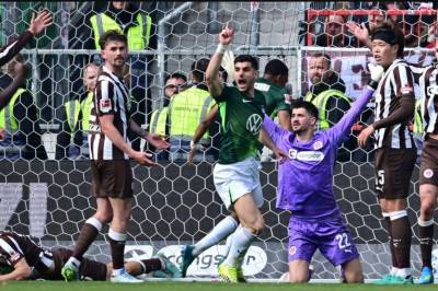 St. Pauli sendes ut av Bundesliga med norske Mathias Rasmussen først satt inn i det 90.minutt