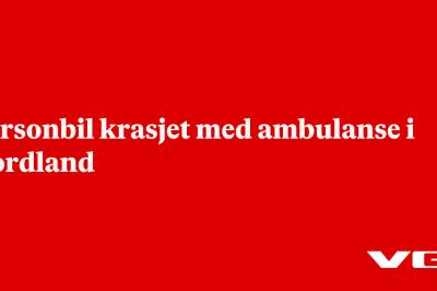 Personbil krasjet med ambulanse i Nordland