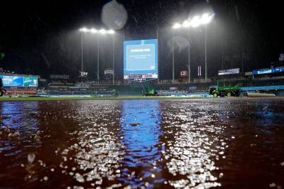 England-camp truet av tornado