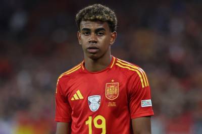 Lamine Yamal reagerer på de islamfiendtlige sangene i Spania: 