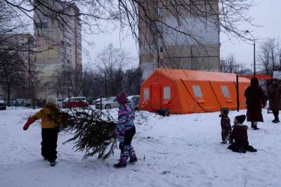 Stenger skolene i Kyiv