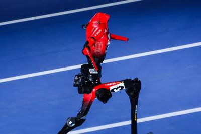 Robot løp raskere enn Usain Bolt