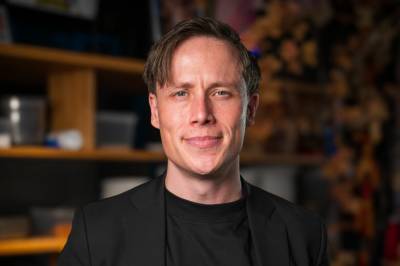 Slår tilbake mot Warholm