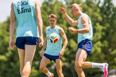 DIREKTE: Se bilder fra Norges trening