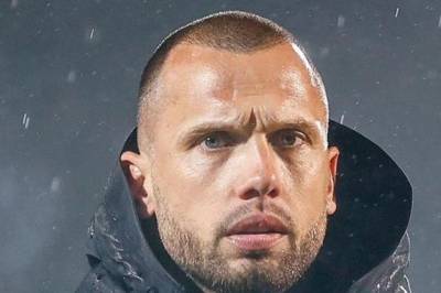 Var med å lede Liverpool i Premier League-tittelsesongen – nå gir John Heitinga seg etter fire uker hos Tottenham!