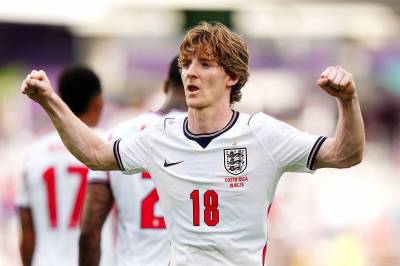 Tordenvær forsinket England-kamp – vant overbevisende