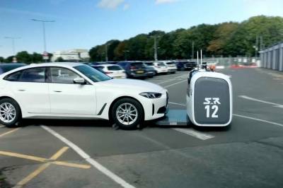 Roboten parkerer for deg
