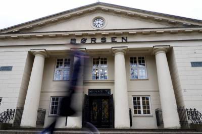 Oljeaksjer faller på Oslo Børs