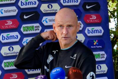 Solbakken og Berg møter pressen før Portugal-kampen