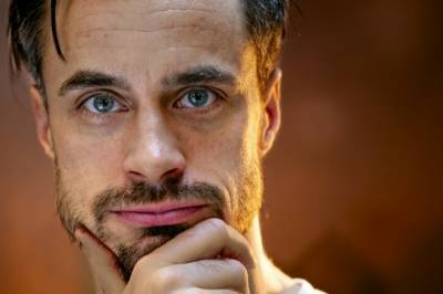 - Det er deilig å ikke se ut som Viggo Venn