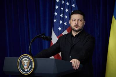 Zelenskij sier at USA vil gi 