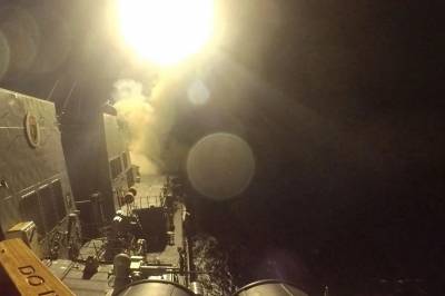USA angriper igjen – Iran stenger Hormuzstredet