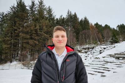 Investerer studielånet: – Holder meg unna ting som er trendy