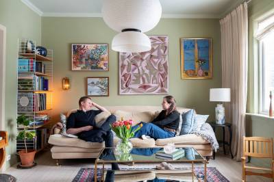 Mange mente at huset burde rives. Men bak slitte gulv og trekkfulle vegger så de en helt spesiell mulighet.