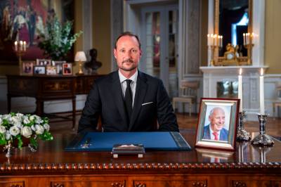 Kong Haakons minnetale over kong Harald V