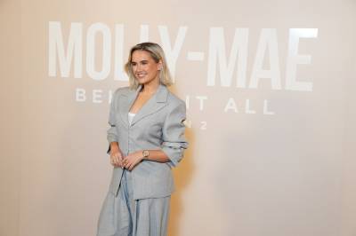 Influencer Molly-Mae Hague er gravid igjen