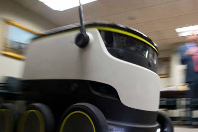 Robot kjørte på rødt og forårsaket bussulykke i Estland: Stakk fra stedet