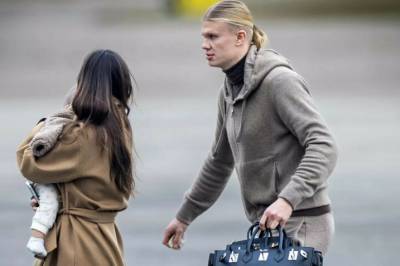 - Har viktigere ting på hjemmebane