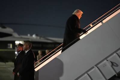 Trumps fly måtte snu på grunn av teknisk feil