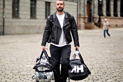 Har landet i Bergen: – Jeg er verdens mest gnitne person