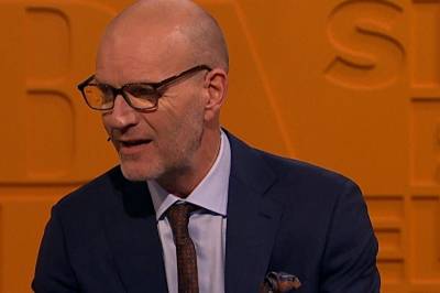 Nytt på nytt: På Vigra vil dei ikkje innrømme at det er sterk vind