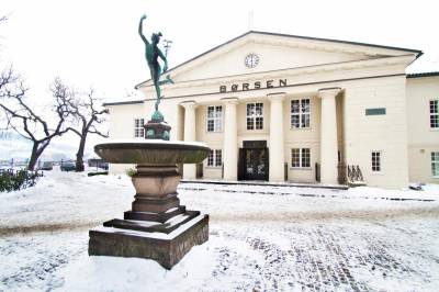 Oslo Børs til ny rekord etter Trump-trusler og oljerally – Vend-aksjen straffet etter razzia