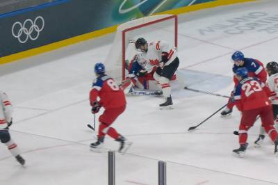 Canada herjet med Tsjekkia i OL-åpningen: - Advart konkurrentene