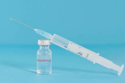 Moderna og Merck presenterer en eksperimentell vaksine for å forhindre tilbakefall av hudkreft
