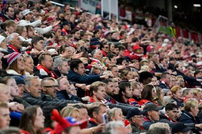 Nordmenn strømmet til pubene under Norge-Danmark – travleste torsdag siden VM