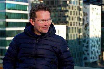 Refser strømstøtten og vil kutte i studiestipend