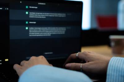 Lanserer ny tjeneste for helseråd: – Har jo ikke kø