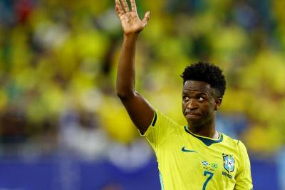 Direkte fra VM-kampen: Brasil-Japan