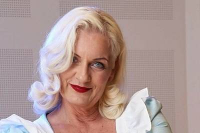 2374 nordmenn er på Jorunns liste