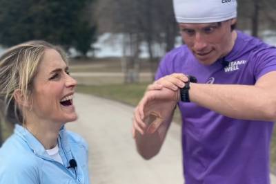 – Hun spiser grovbrød og brunost og driter i pulsklokka