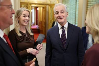 VG-måling: Folket splittet om Støre-fremtid