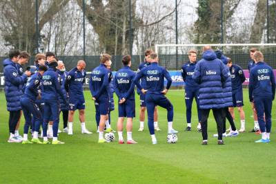 - Aldri vært bort i liknende