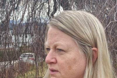 width=device-width, initial-scale=1, viewport-fit=cover