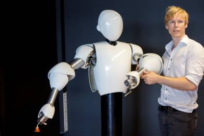 Norsk robot-gründer med inntekt på 116 mill. på to år