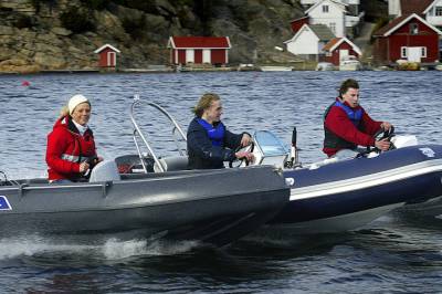 Foreslår praktisk prøve i båtførerbeviset