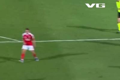 0-7: Selvmål Ofori