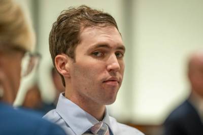 Charlie Kirk-tiltalt sa til romkameraten at han «skulle ønske han ikke hadde gjort det»