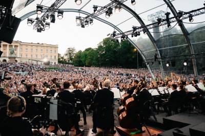 Folkets slottsplass