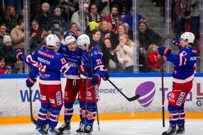 Vålerenga herjet med Frisk Asker – knappet innpå i tetstriden