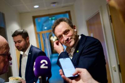 Slik kan budsjettdramaet arte seg videre. MDG åpner for å gå inn i nyåret uten vedtatt budsjett. 