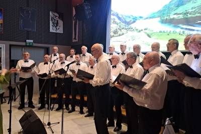 Mannskoret trakk fullt hus