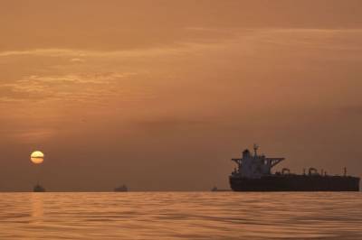 Nesten ingen skip har passert Hormuzstredet mandag