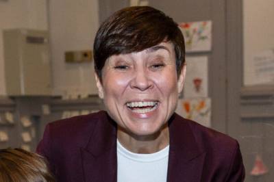 Søreide ut mot Ernas iPad-grep: – Burde ha stoppet
